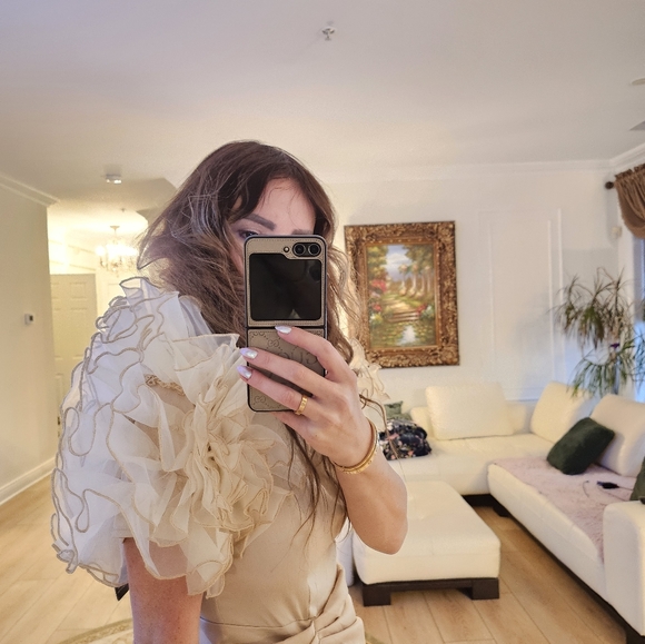 Dress - Picture 5 of 12